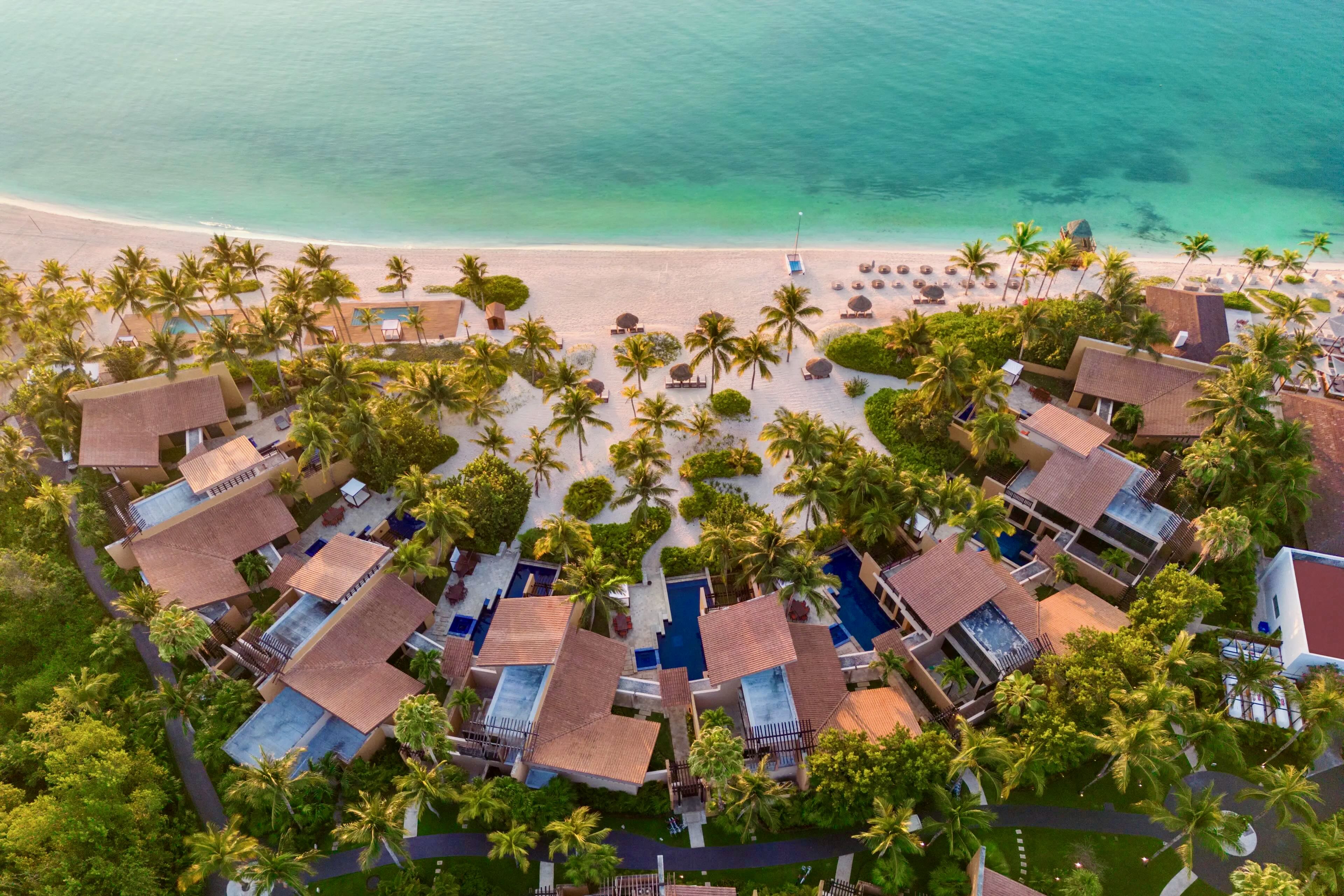 The beachfront at Banyan Tree Mayakoba: luxury resort in the Riviera Maya, Mexico